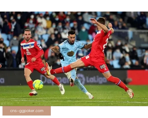 巴伦西亚客场完胜塞维利亚 轻松取得宝贵三分